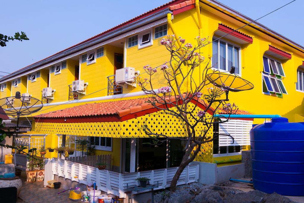 Rak Ban Kerd House Hotel Ko Si Chang Room photo